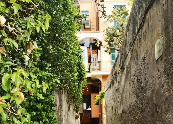 Casa Eden * 文蒂米利亚