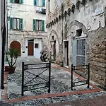 Casa Eden Βεντιμίλια