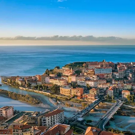 Casa Eden ונטימיגליה